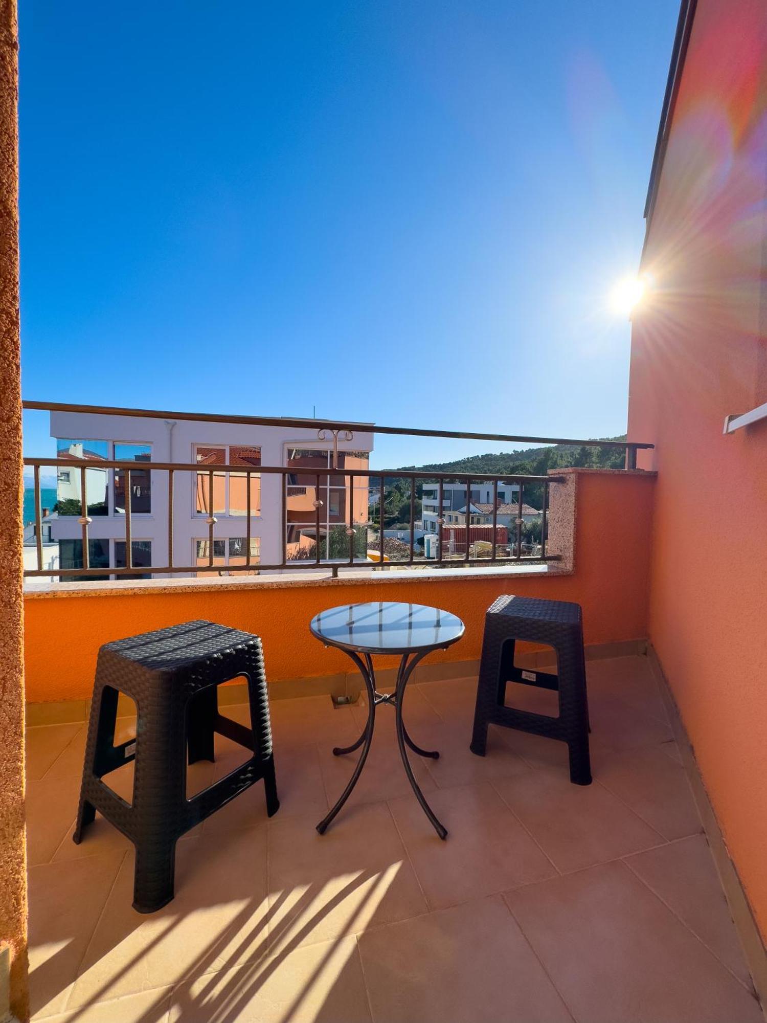Regina Del Mare Apartment Slatine Luaran gambar