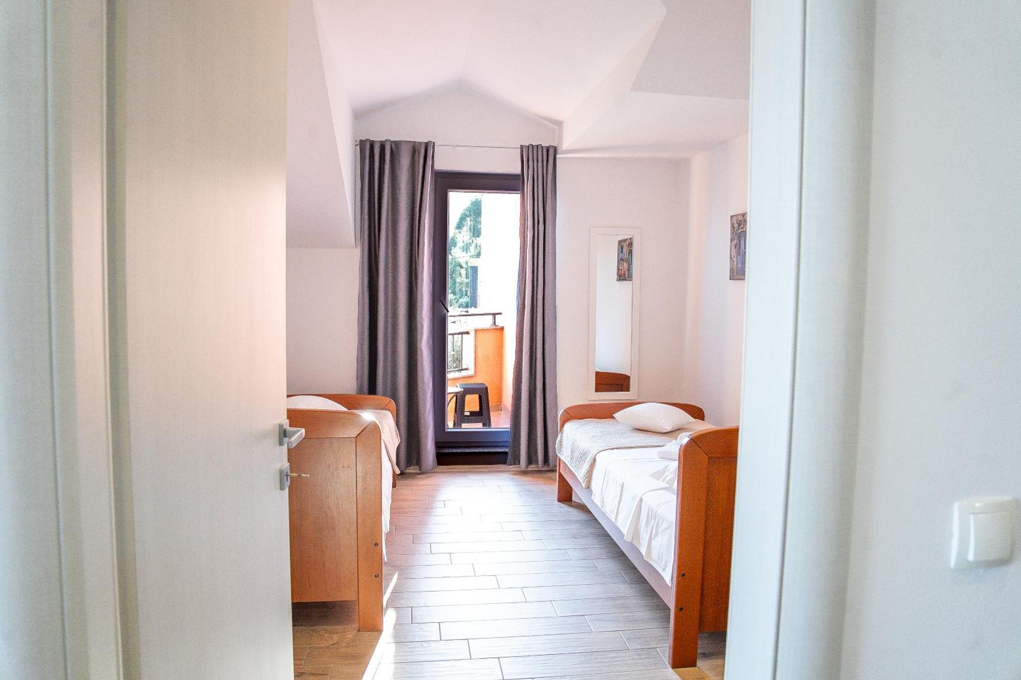 Regina Del Mare Apartment Slatine Luaran gambar