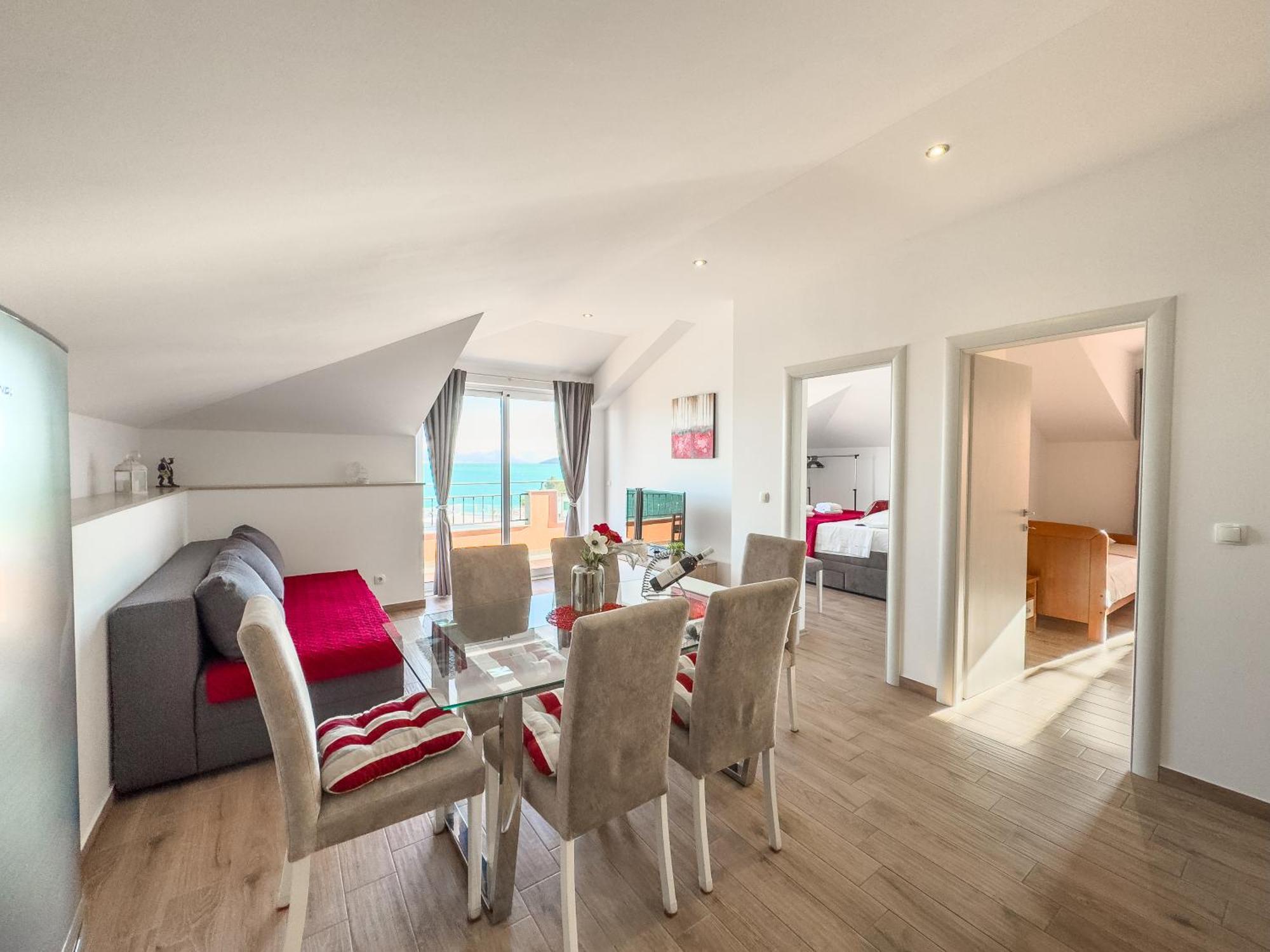 Regina Del Mare Apartment Slatine Luaran gambar