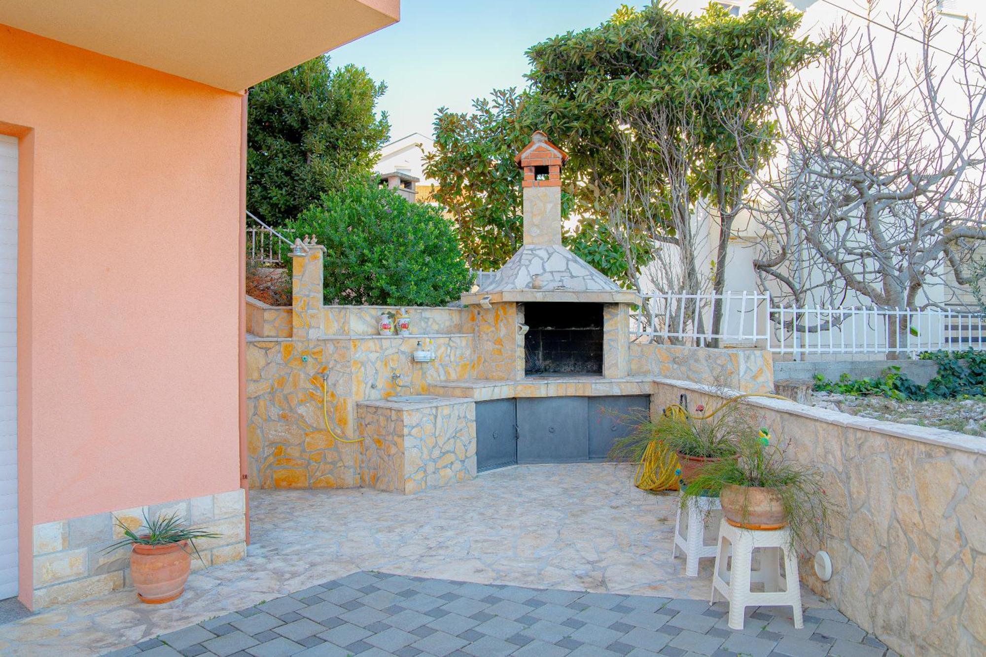 Regina Del Mare Apartment Slatine Luaran gambar