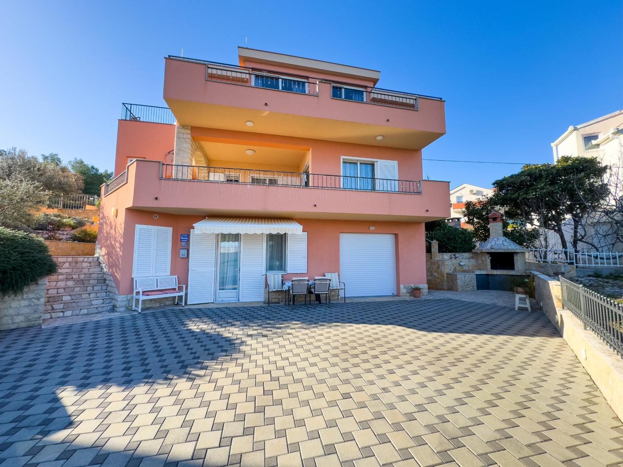 Regina Del Mare Apartment Slatine Luaran gambar